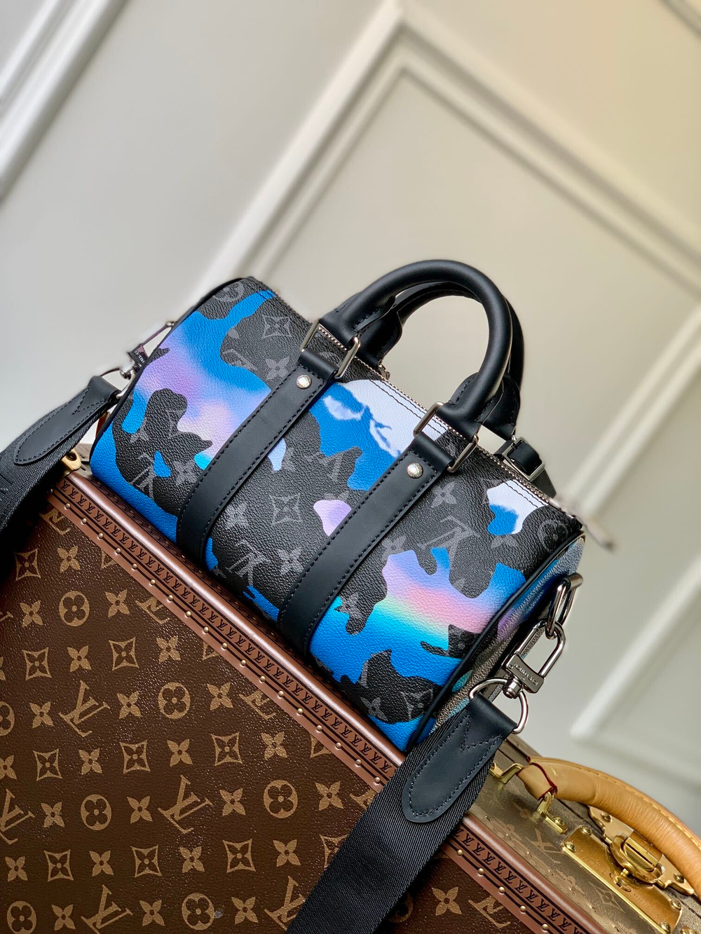 Louis Vuitton Keepall 25