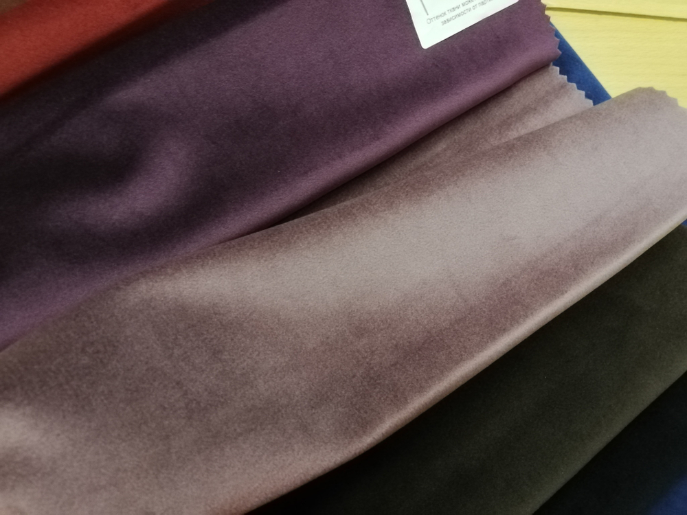 Велюр Manhattan (Манхэттен) 22 смородиновый сорбет