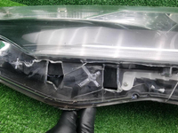 Фара левая Toyota Corolla E160 (2015-2019) LED