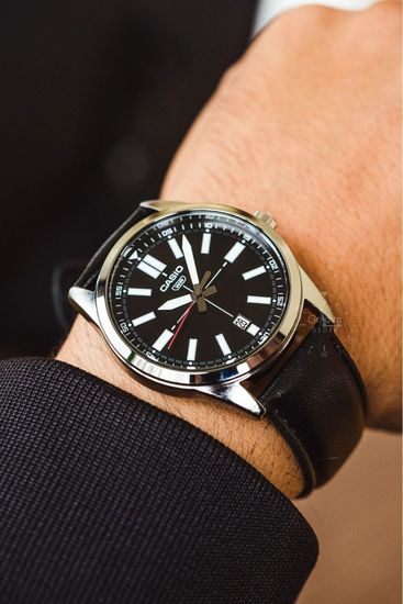 Наручные часы Casio MTP-VD02L-1E