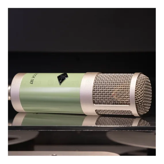 Universal Audio UA Bock 187 FET