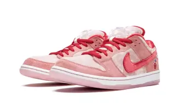 Кроссовки Nike SB Dunk Low Pro "StrangeLove"