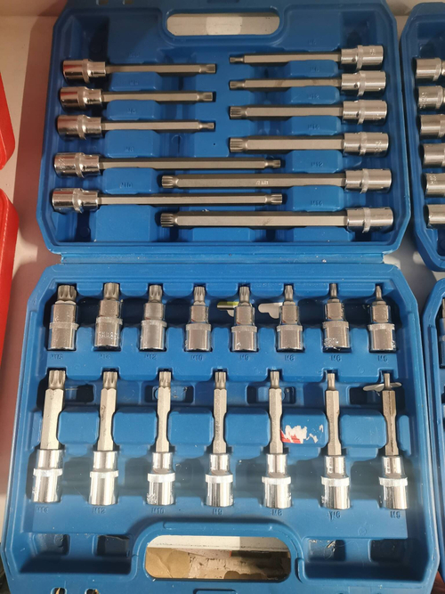 Набор бит звездочек Torx 26шт в кейсе под квадрат 1/2