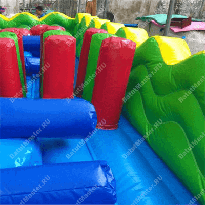 Большой надувной батут "Средневековье" 10*10*5 м