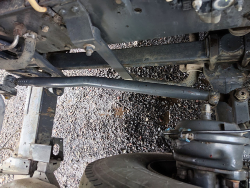 Тяга рулевая продольная