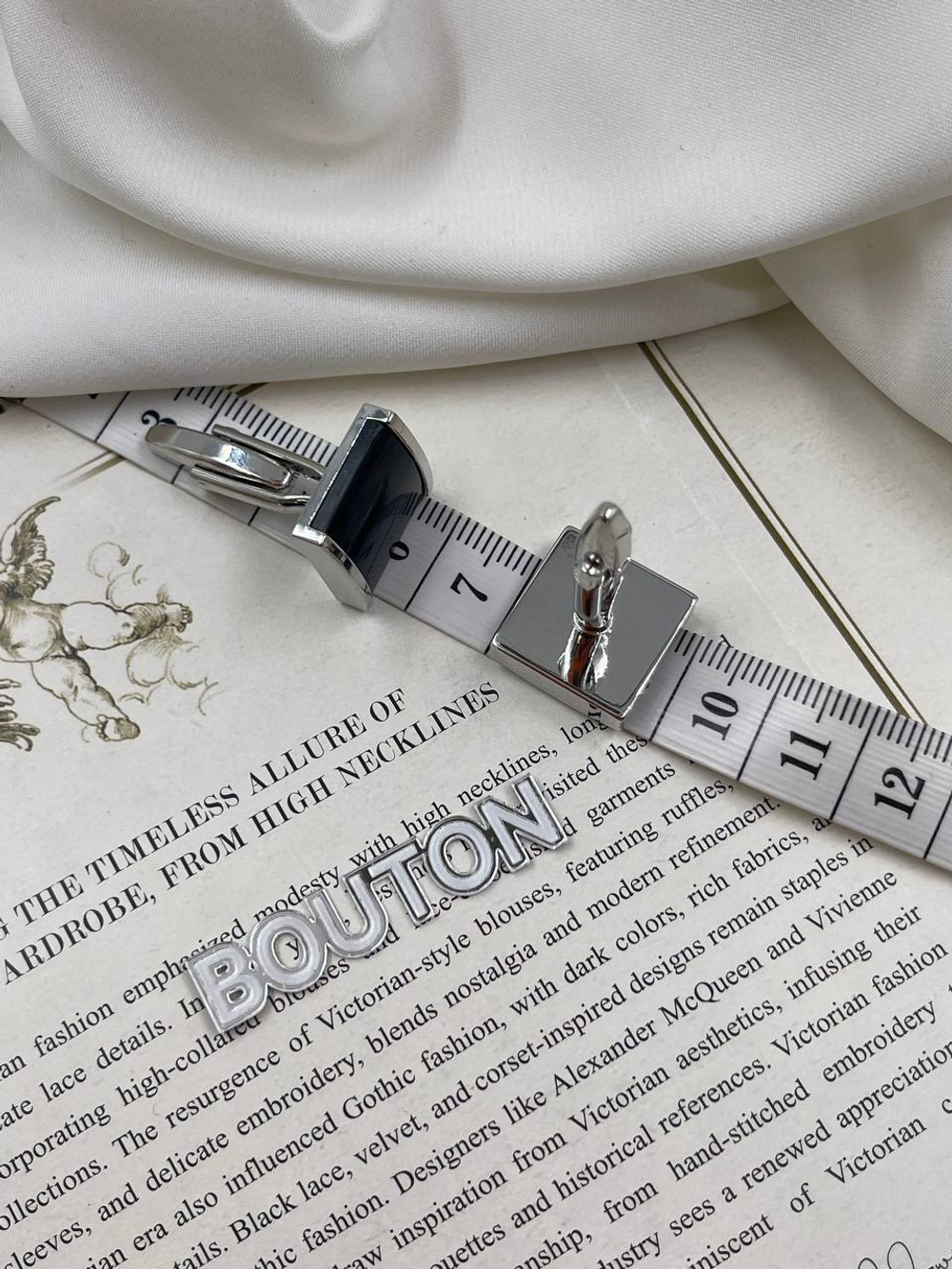 Запонки серебристые с черным квадратом