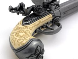 Denix Пистоль итальянский 3-х ствольный флинтлок, 1680 год, хром