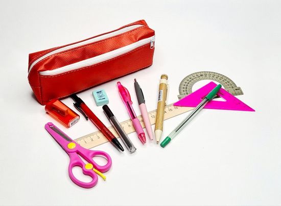 Школьный пенал с 2 отделениями, сиреневый, 11 предметов