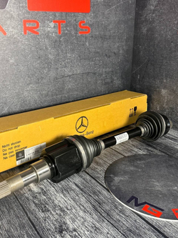 Привод передний левый Mercedes-Benz W463 A4633307501