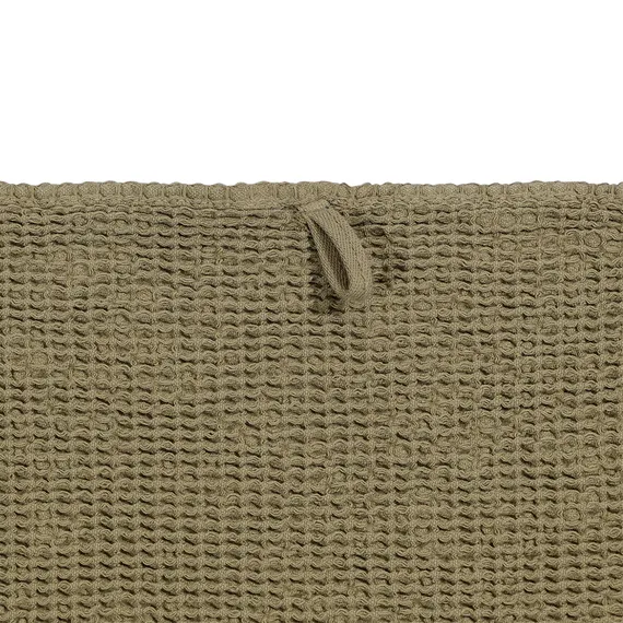 Полотенце банное из умягченной вафли цвета хаки из коллекции essential, 70x140 см