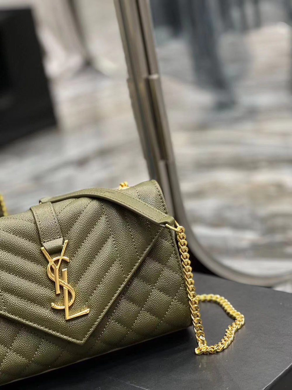 Saint Laurent Envelope Bag 21 cm