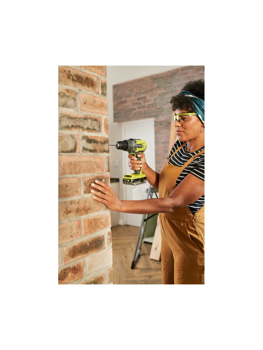 Ударная дрель-шуруповерт Ryobi ONE+ R18PD3-0  без аккумулятора в комплекте 5133002888