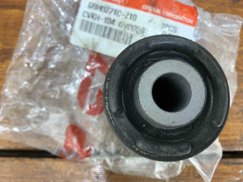 Сайлентблок переднего рычага Kia Sorento 2 Новый GV0086