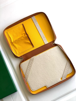 Goyard Compagnon Universel A4
