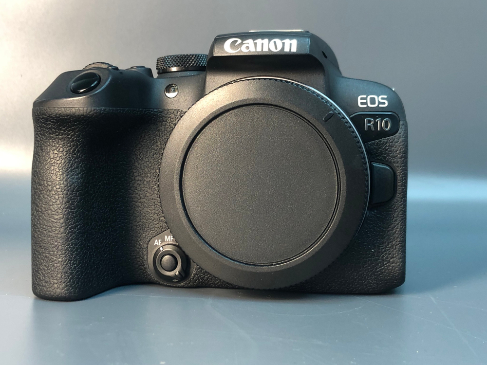 Canon EOS R10, 49.000 кадров пробега
