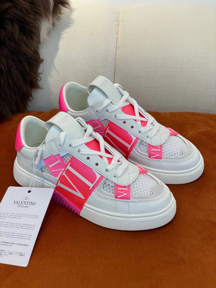 Кроссовки Valentino