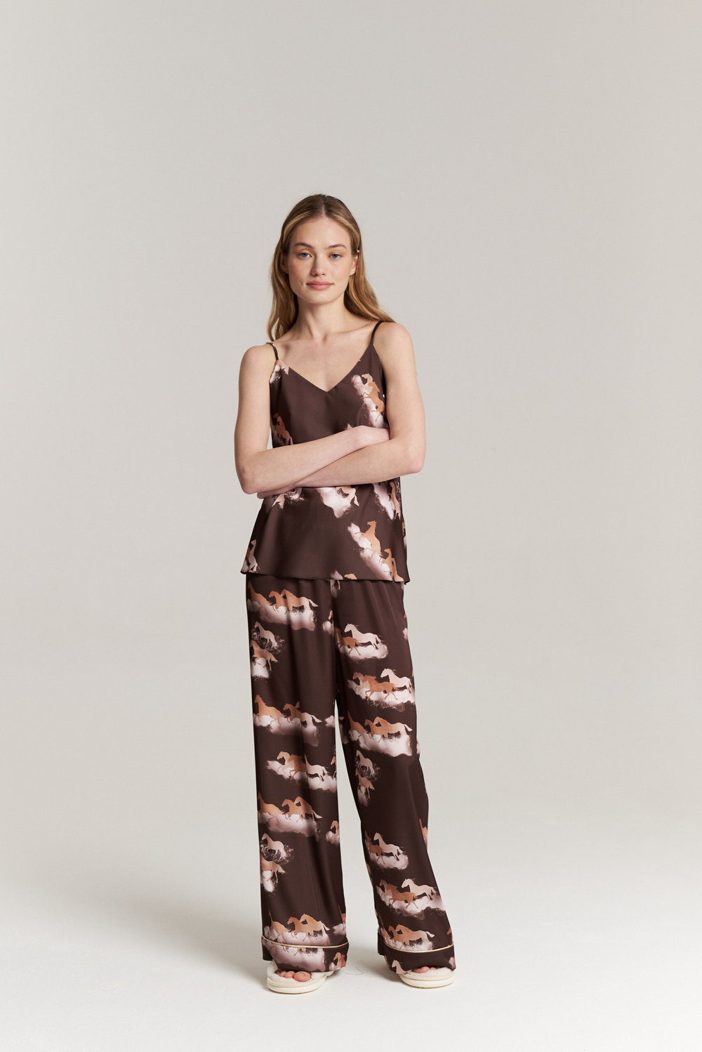 Шелковый топ - бегущие лошади