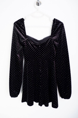 Блузка Bershka для романтического акцента, маркировка XS, визуально на 42 размер