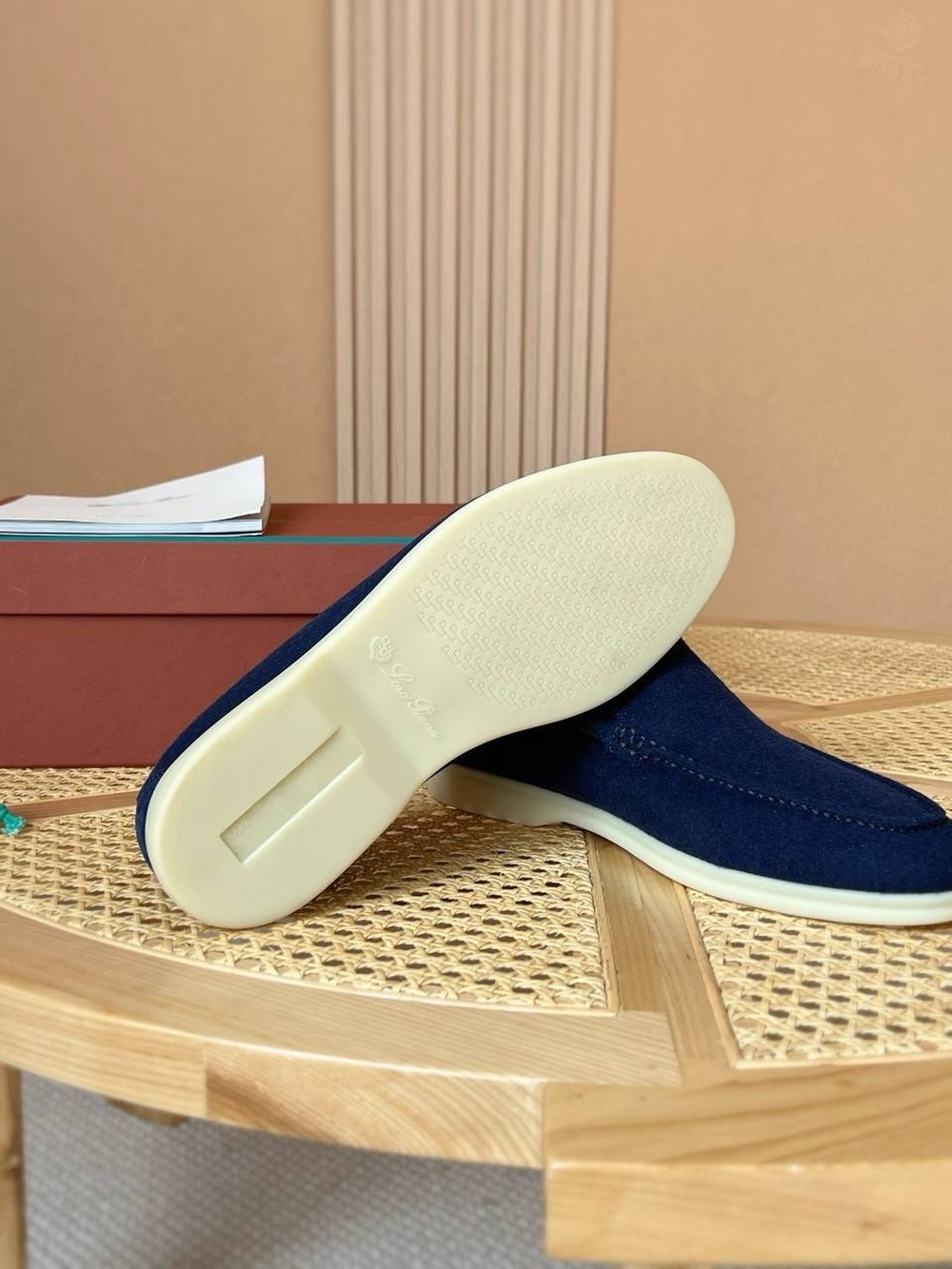 Лоферы Loro Piana Summer Walk с мехом