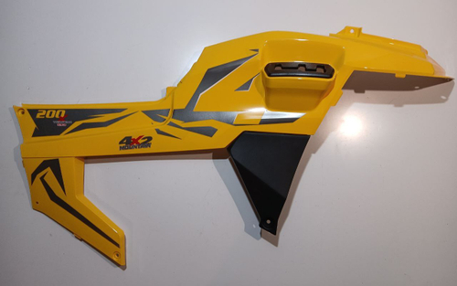 Пластик боковой правый в сборе  ATV WILD TRACK X, желтый