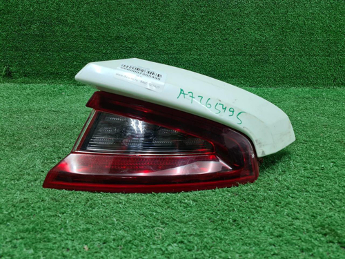 Фонарь правый внешний Kia Stinger CK (2017-2021)