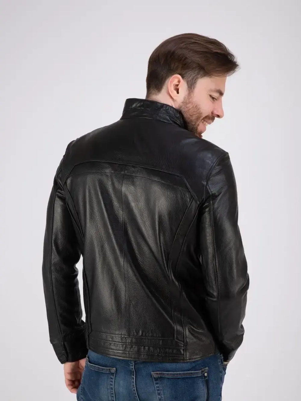 Кожаная куртка демисезонная