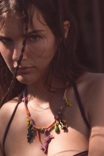 ZARA ОЖЕРЕЛЬЕ ИЗ ШНУРА С ПОДВЕСКАМИ-КРОКОДИЛАМИ, РАЗНОЦВЕТНЫЙ