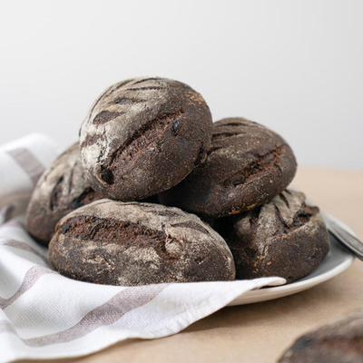 Булочка с кэробом и сухофруктами без глютена "Eat Bread", 115 г