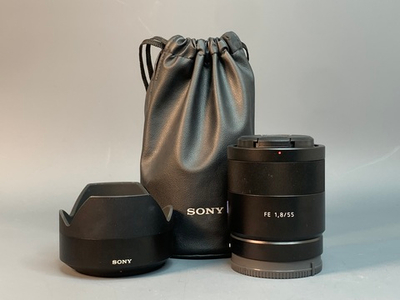 Sony FE 55mm f/1.8 ZA