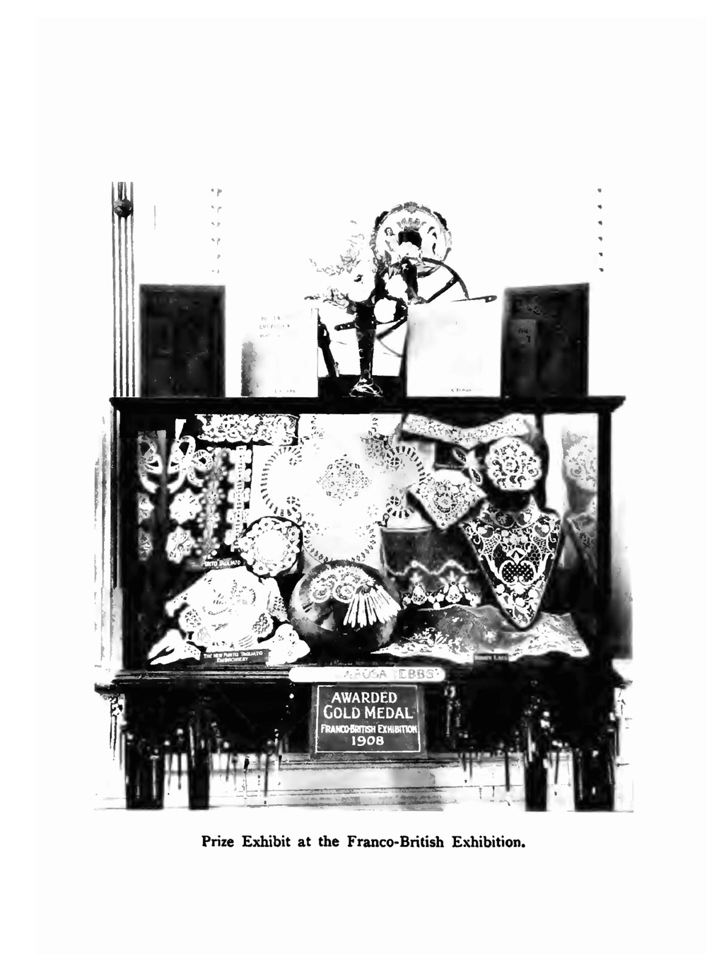 The art of bobbin lace. A practical text book of workmanship in antique and modern lace | Louisa & Rosa Tebbs