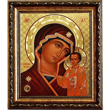 Казанская икона Божьей Матери на золотом фоне. Икона с мощевиком.