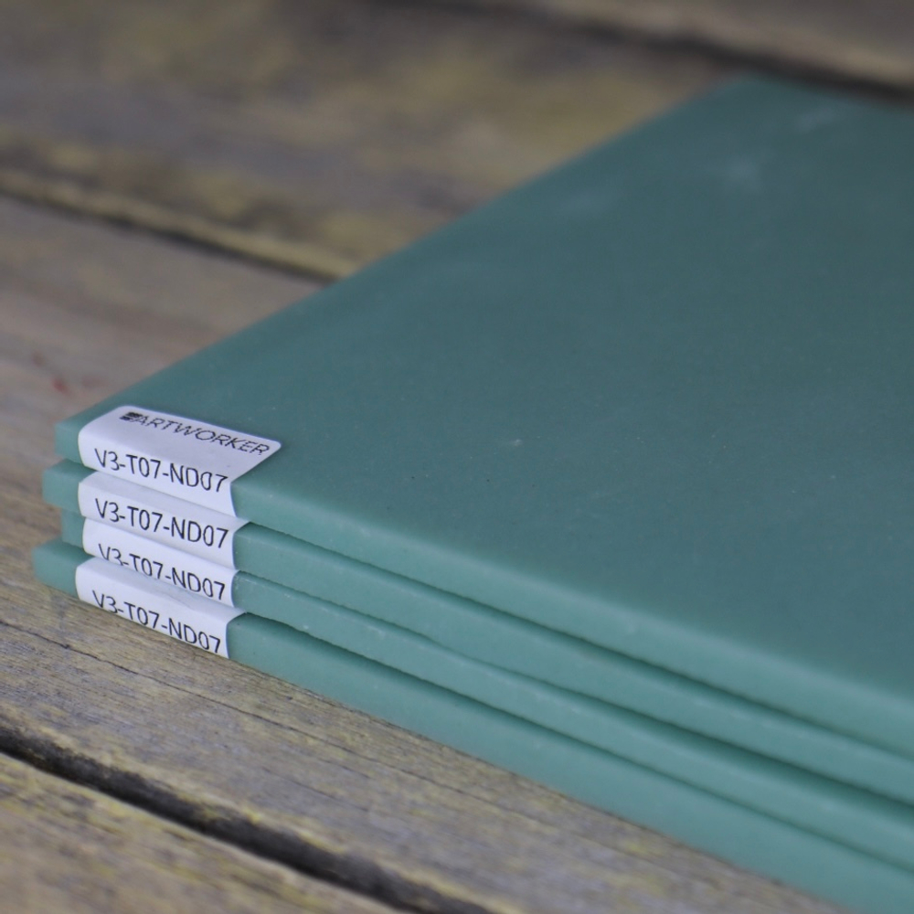 Смальта светло - зеленого цвета в кирпичиках купить с доставкой по всей России.