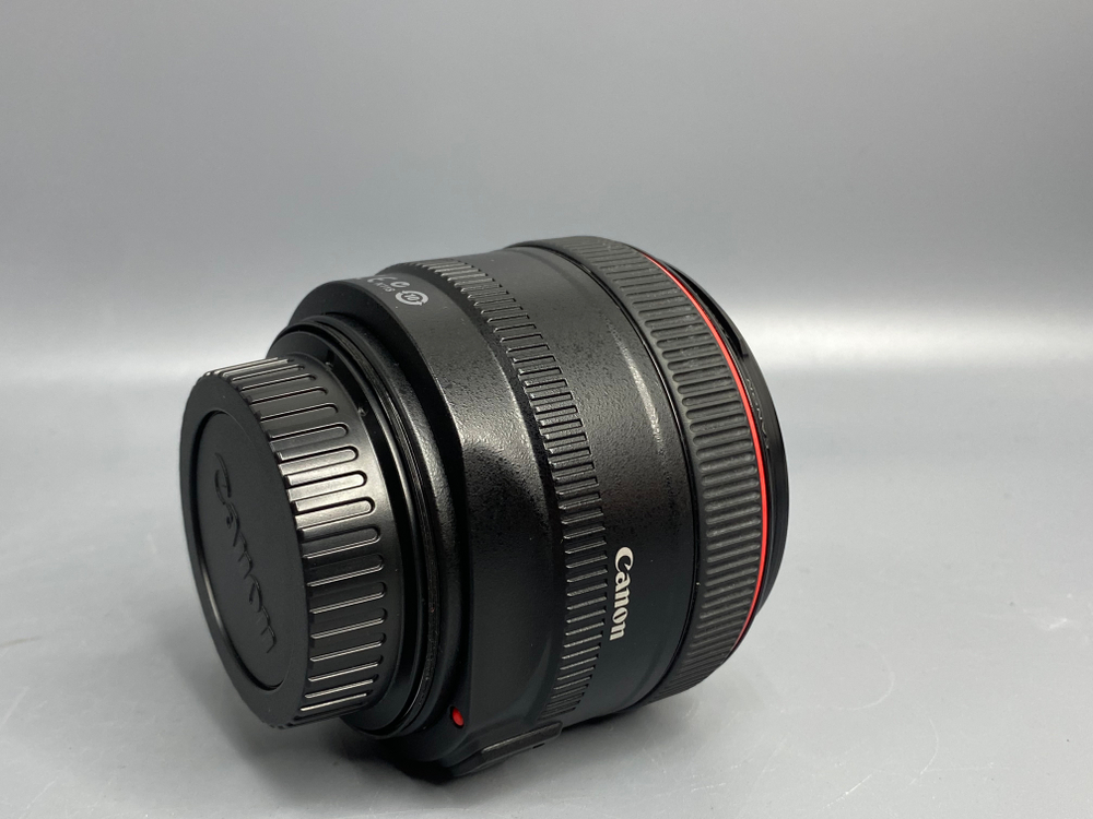 Canon EF 50mm f/1.2L USM