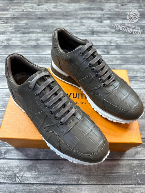 Кроссовки Louis Vuitton из кожи крокодила
