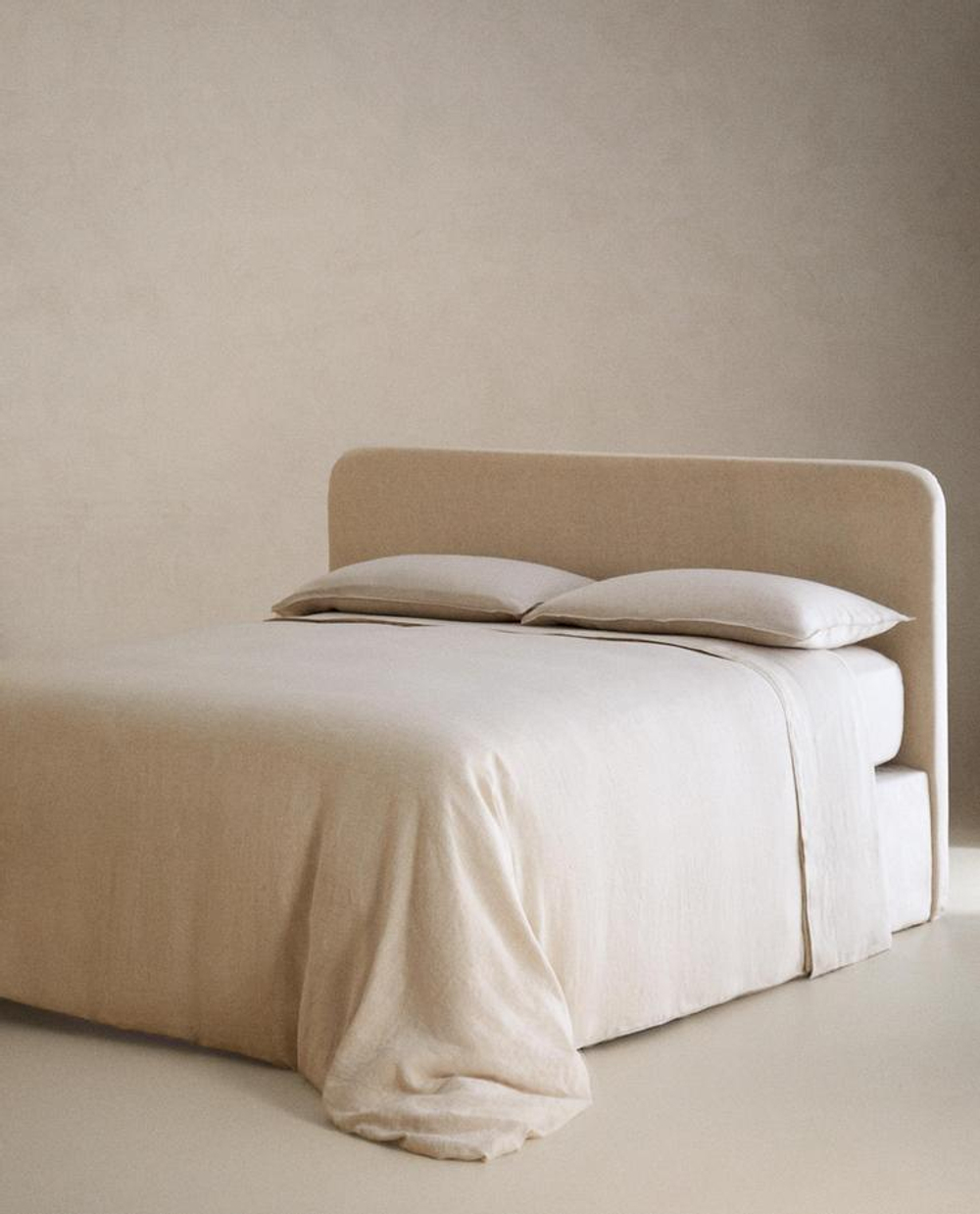 ZARA HOME ОДНОТОННЫЙ ПОДОДЕЯЛЬНИК, СВЕТЛО-БЕЖЕВЫЙ