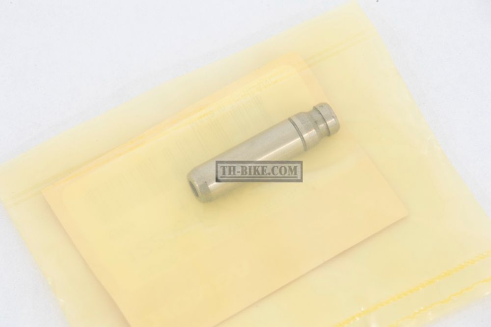 12205-KYJ-305. GUIDE, EX. VALVE (O.S.)