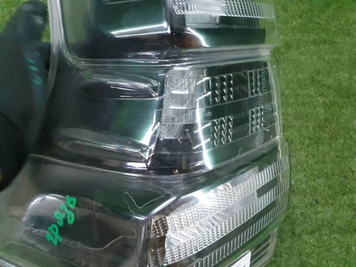 Фонарь левый Toyota Land Cruiser Prado 150 (2013-2017) Style