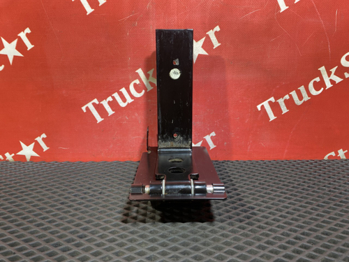 Петля спальника правая