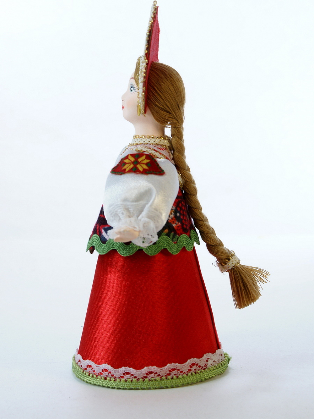 Кукла коллекционная в девичьем русском костюме