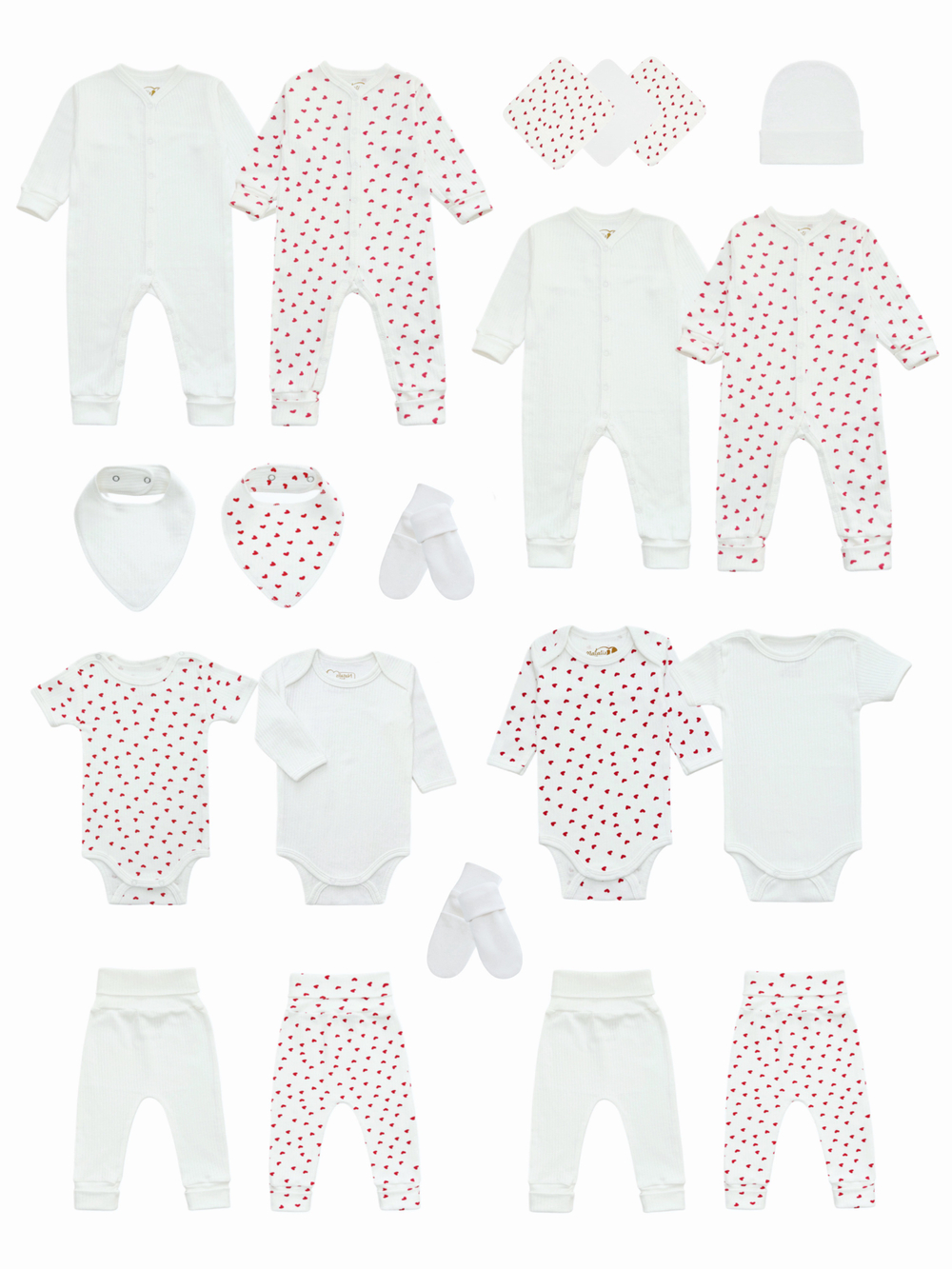 Комплект одежды из 20 предметов Сердечки