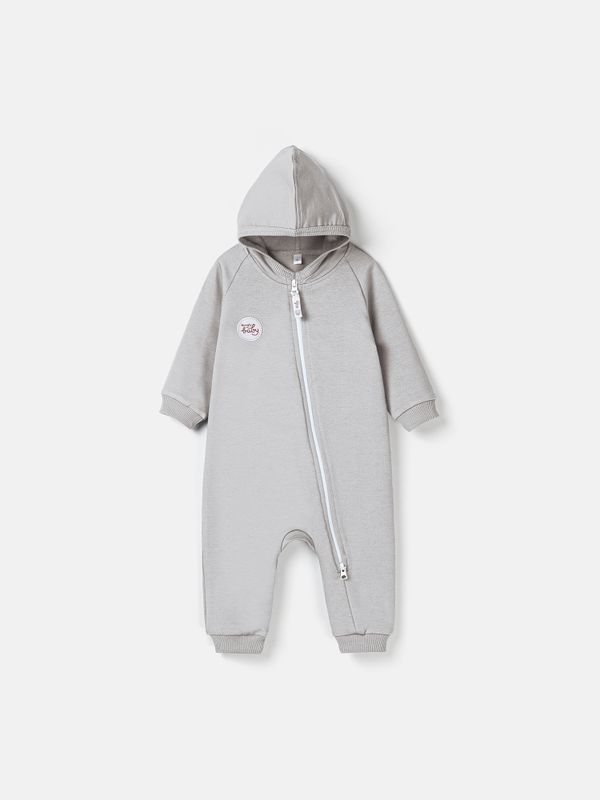 Комбинезон с капюшоном 