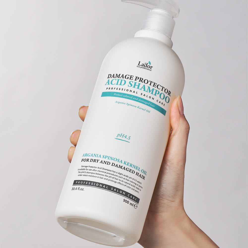Защитный шампунь для поврежденных волос Lador Damage Protector Acid Shampoo 900 мл.
