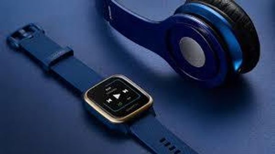 Смарт часы Garmin Venu Sq Music Edition темно-синий с золотистым алюминиевым безелем 010-02426-12