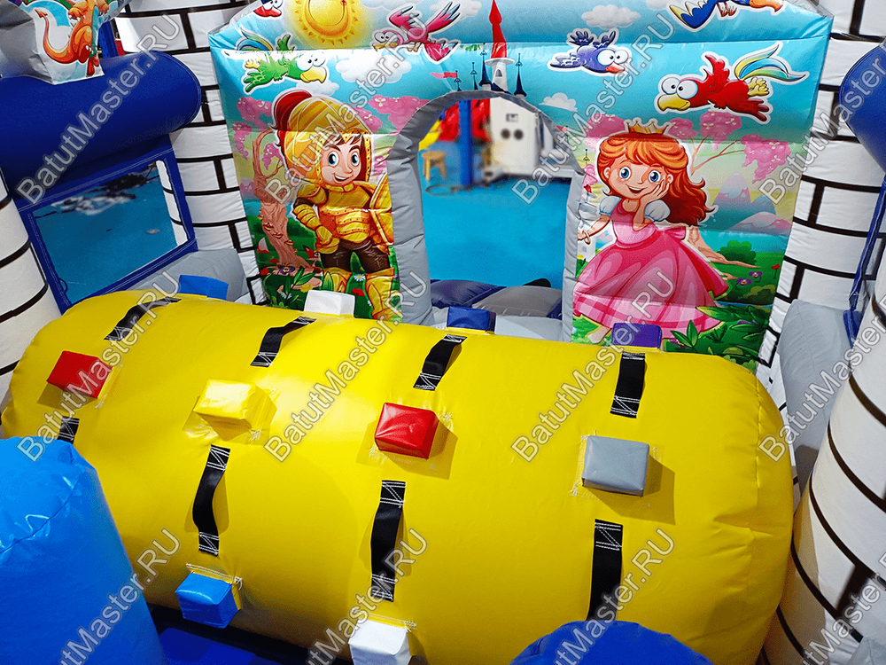 Надувная полоса препятствий "Дворцовое средневековье"