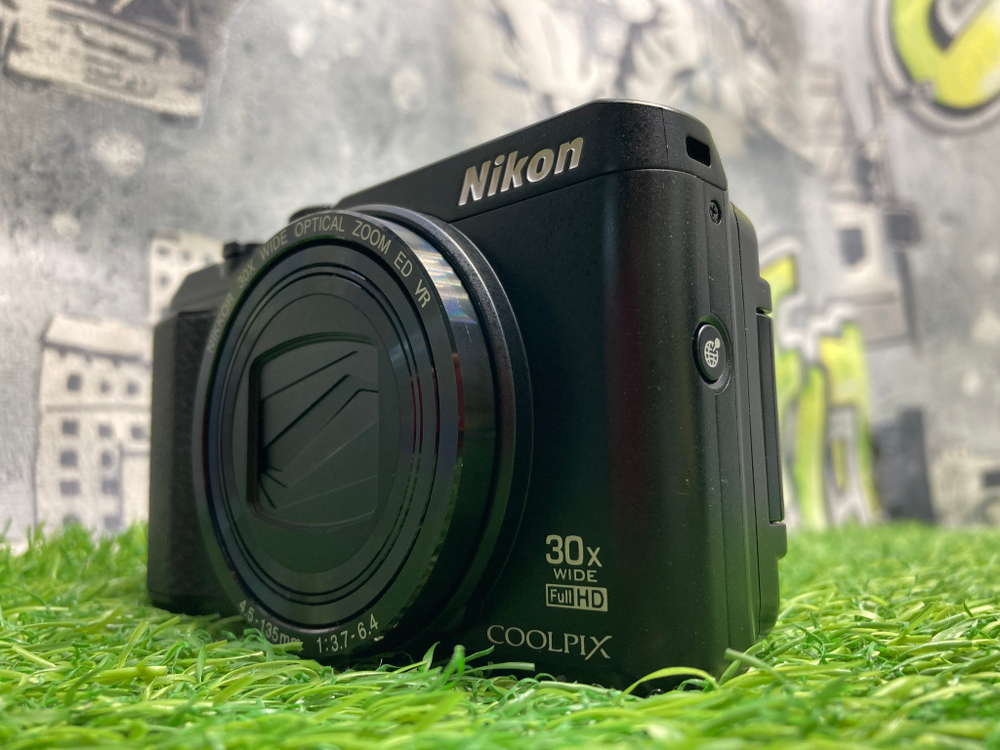 Nikon Coolpix S9900