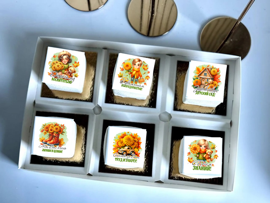 Пирожные с фотопечатью на День знаний воспитателю в подарок