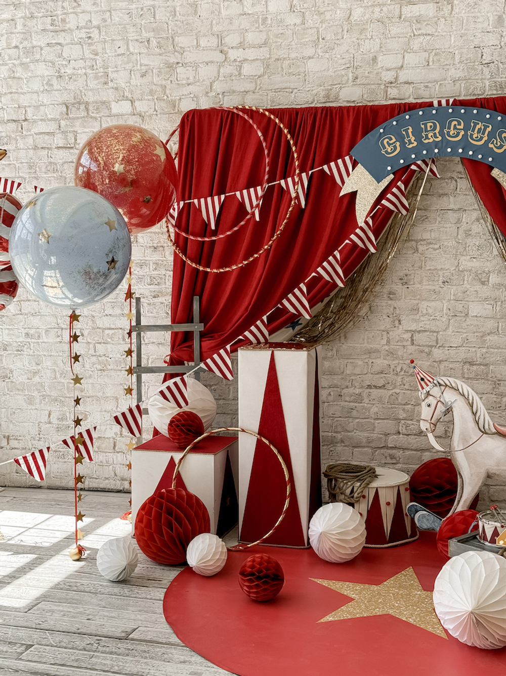 Circus Party Photobooth