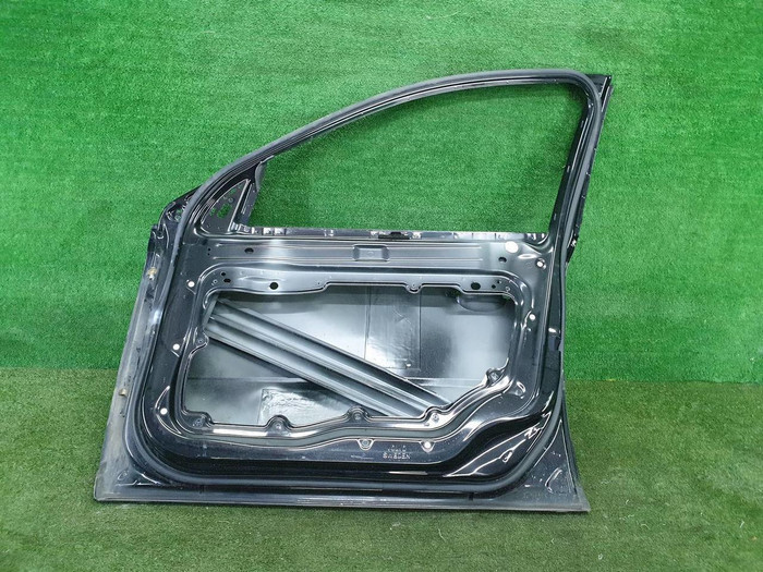 Дверь передняя правая Volvo XC70 2 (2007-2016)