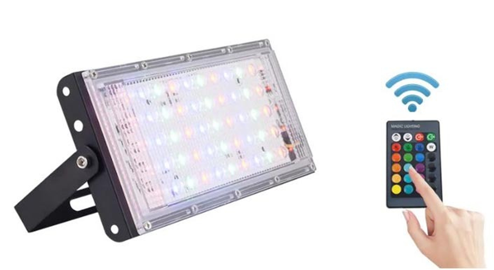 Светодиодный RGB прожектор 50W с пультом