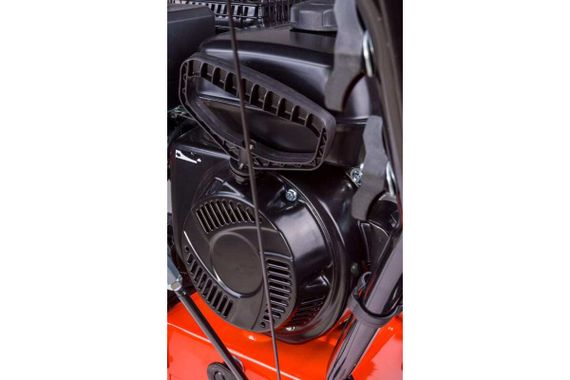 Снегоуборщик GIGANT SP-01